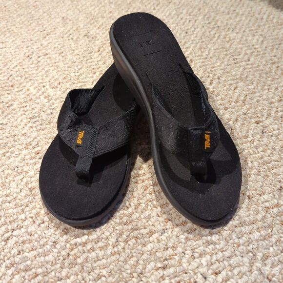 Teva Voya Slip On Wedge Thong Flip Flops Sandals Womens 7 Black Summer Beach - Picture 1 of 7